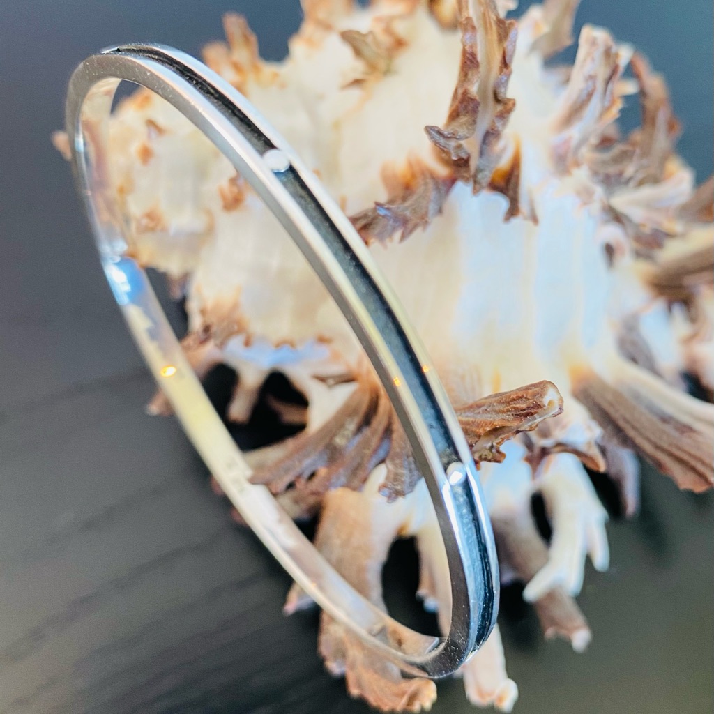Sterling Silver 925 Slip-On Design Bangle 79$